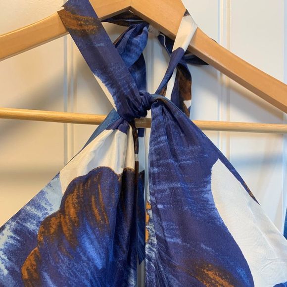 BCBG Paris 100% silk dress, sz 12, EUC, fully lined, halter style, knee length, - Picture 6 of 10